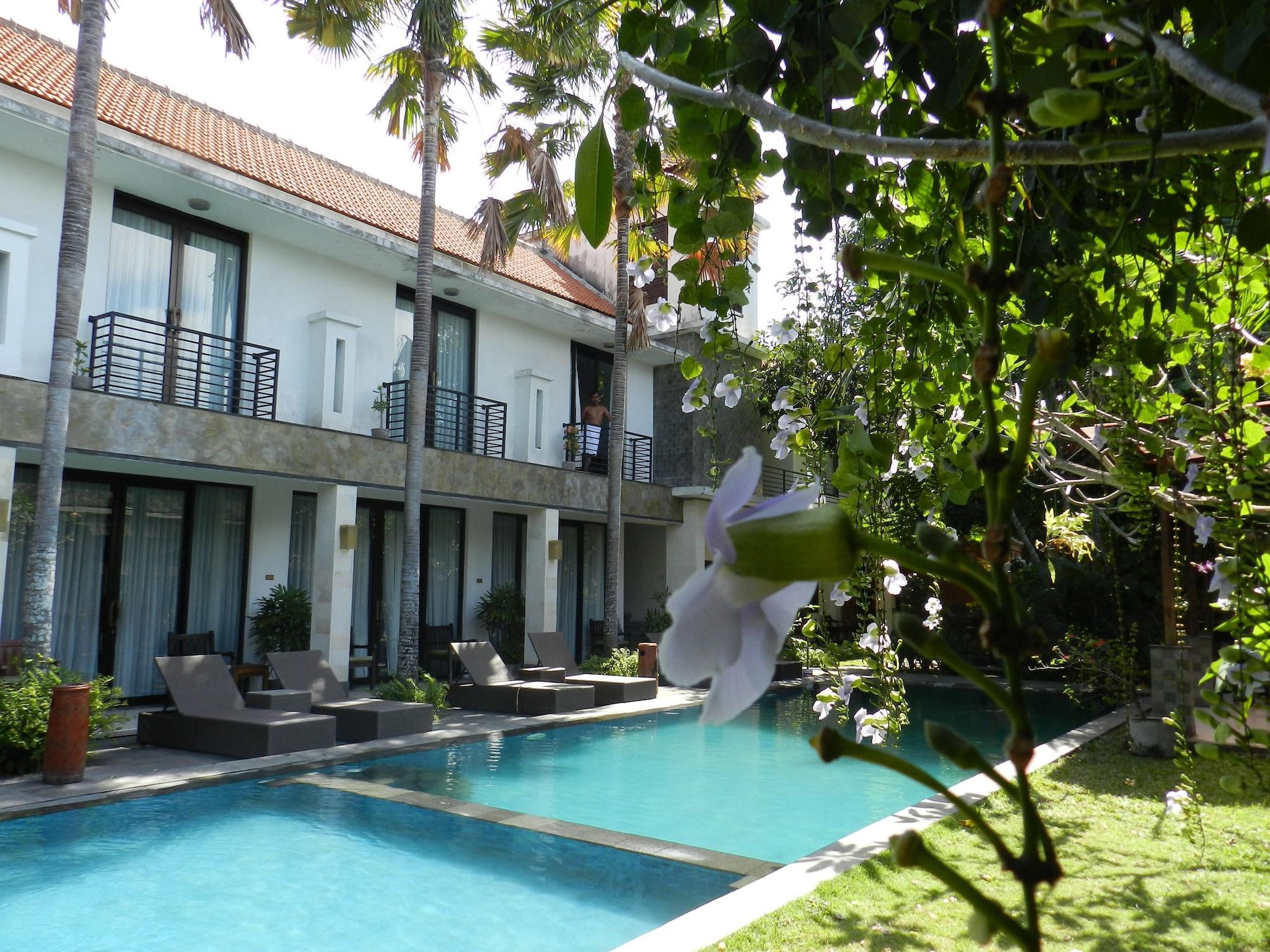 Puri Maharani Boutique Hotel Denpasar  Ngoại thất bức ảnh