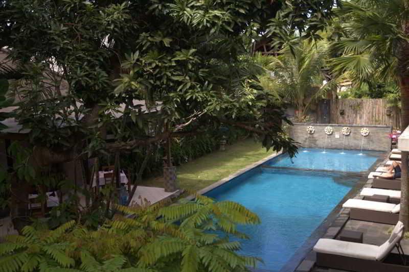 Puri Maharani Boutique Hotel Denpasar  Ngoại thất bức ảnh