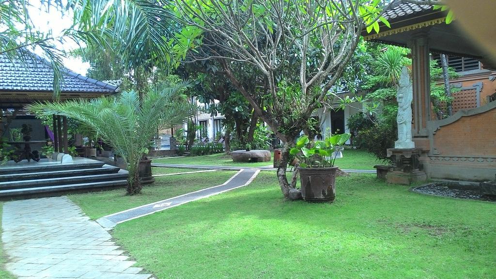 Puri Maharani Boutique Hotel Denpasar  Ngoại thất bức ảnh